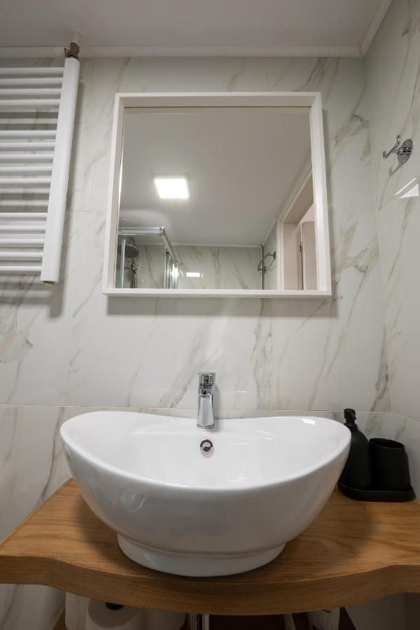 Ikos Central Spacious Apartment Thessaloníki Eksteriør bilde